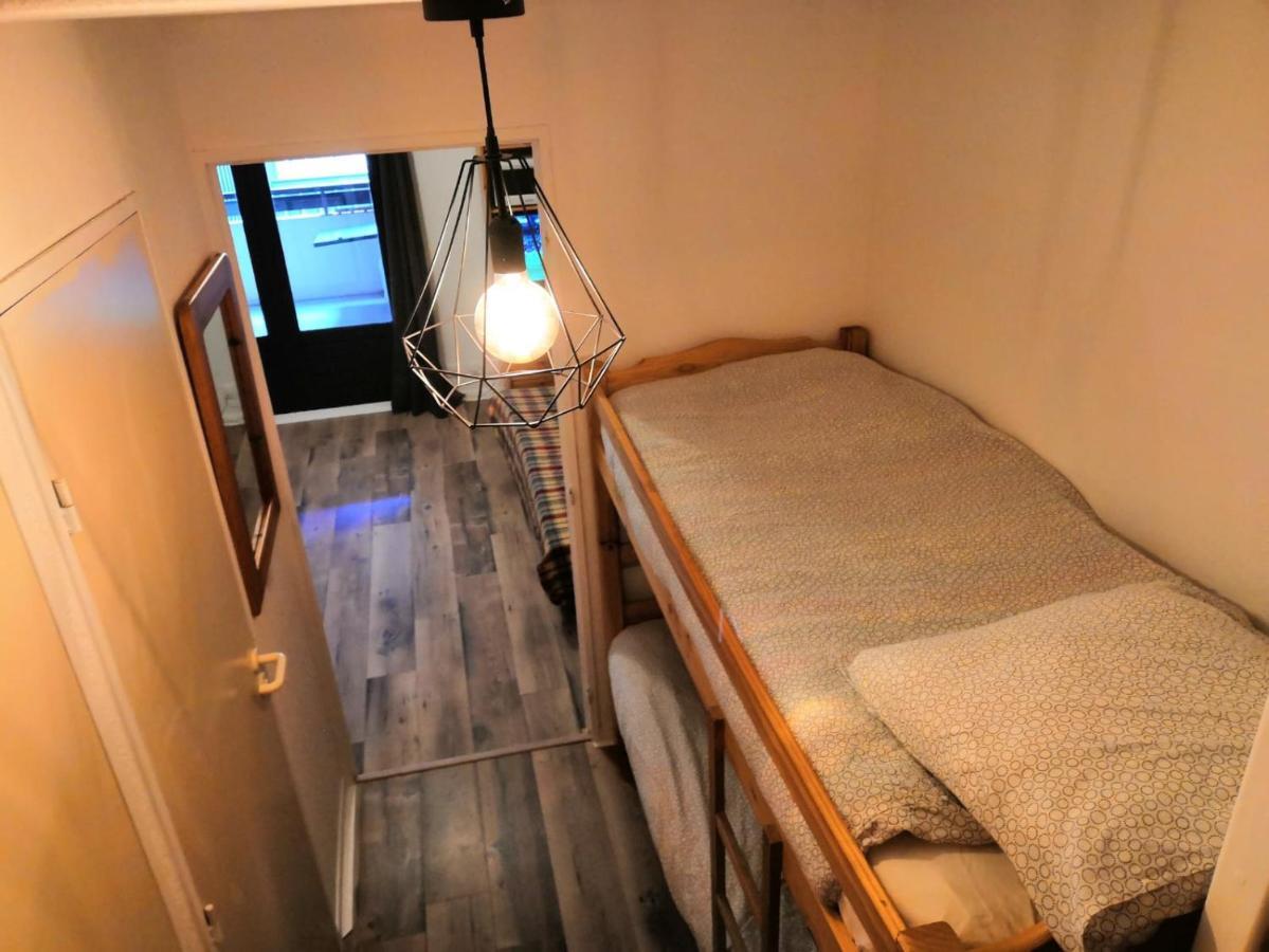 Poutran 2, Studio 4 Personnes Au Pied Des Pistes Avec Grande Terrasse Oz Kültér fotó