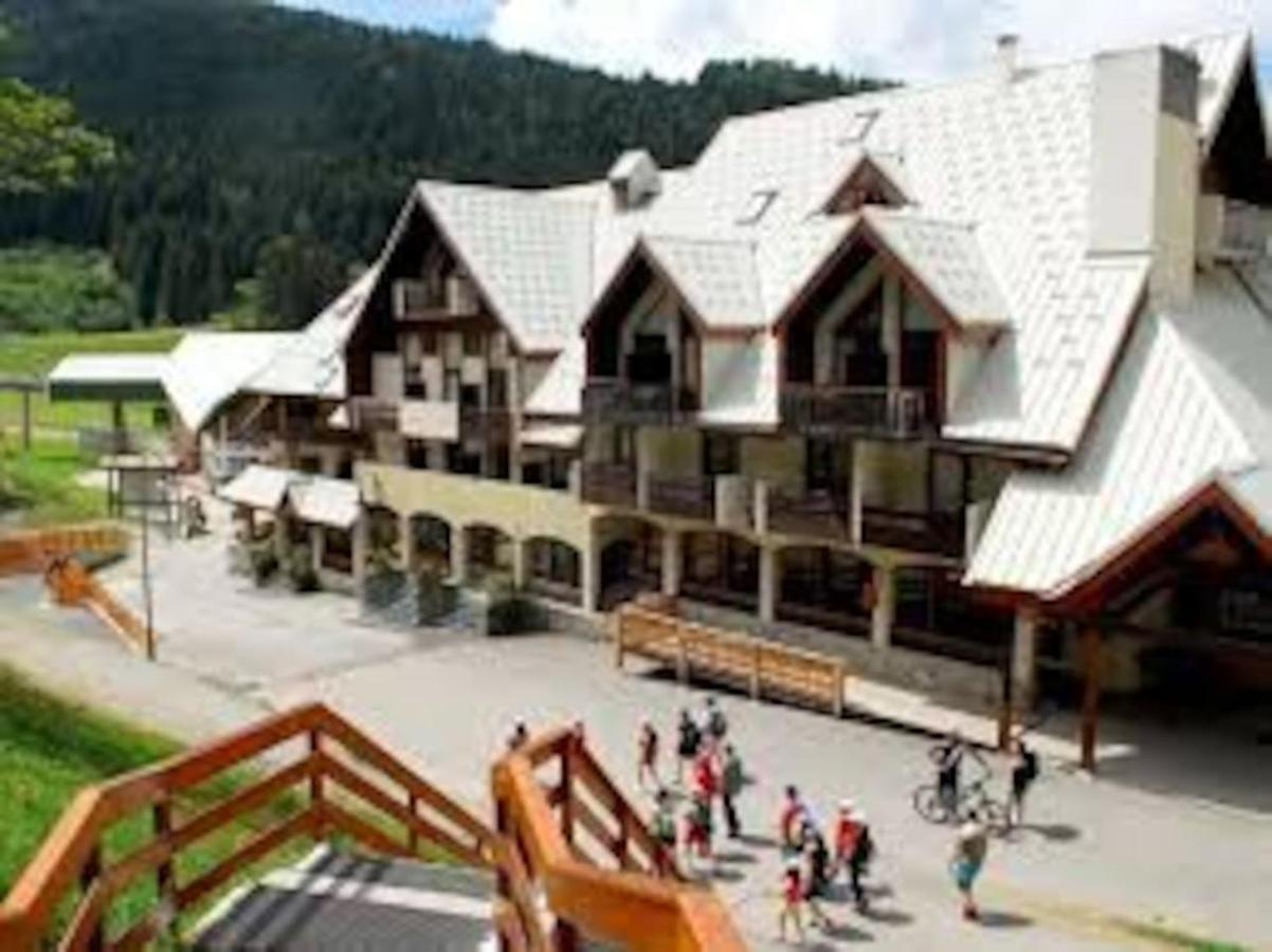 Poutran 2, Studio 4 Personnes Au Pied Des Pistes Avec Grande Terrasse Oz Kültér fotó